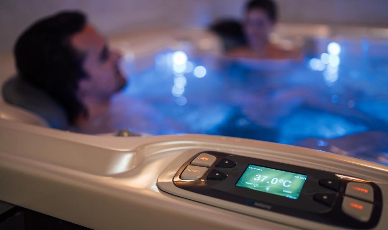 ホテルWellness Relax - Luxusni プラハ エクステリア 写真