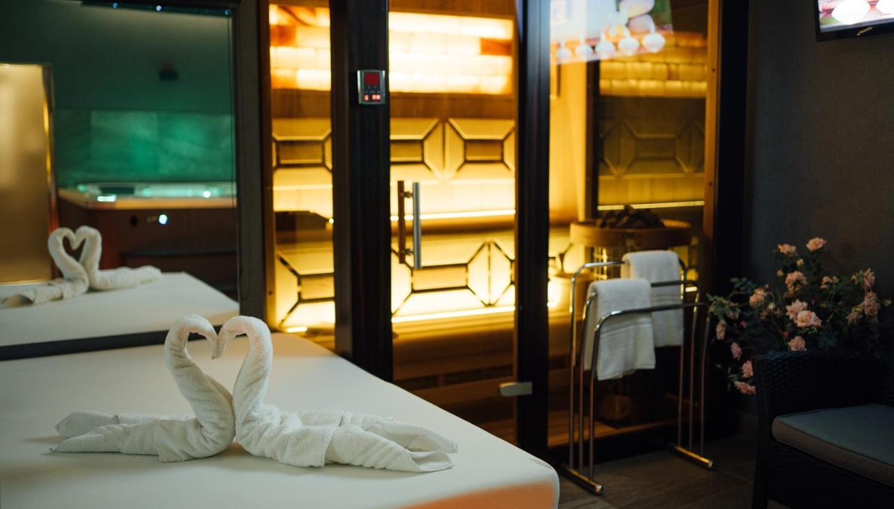 ホテルWellness Relax - Luxusni プラハ エクステリア 写真